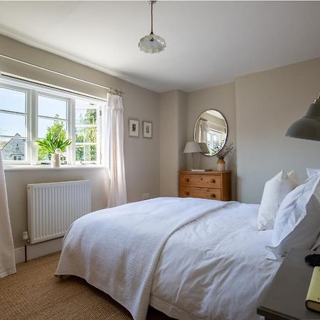 Gleneda Cottage - A Renovated, Traditional Cotswold Cottage Full Of Charm With Fireplace And Garden Bourton on the Hill Экстерьер фото