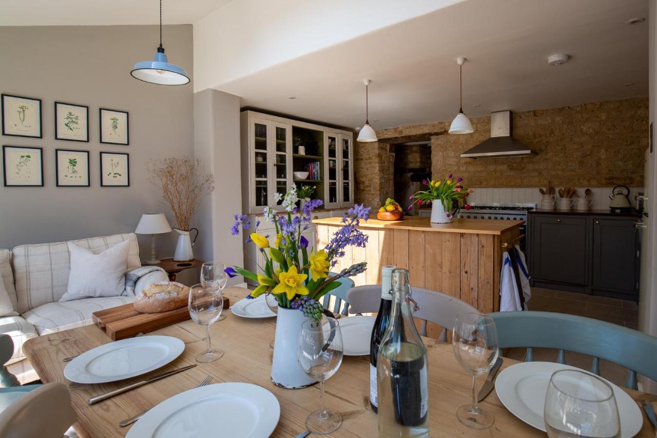 Gleneda Cottage - A Renovated, Traditional Cotswold Cottage Full Of Charm With Fireplace And Garden Bourton on the Hill Экстерьер фото