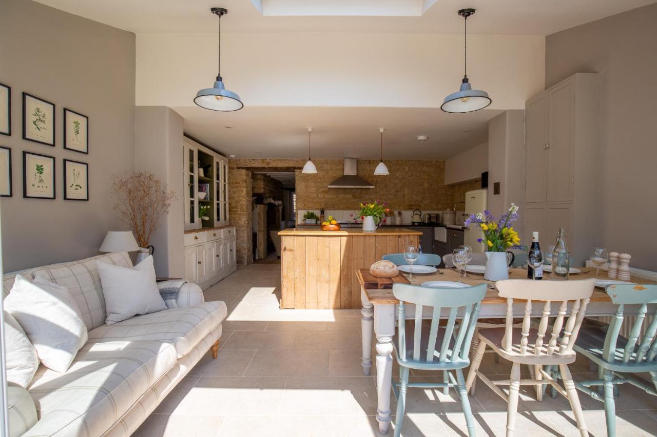 Gleneda Cottage - A Renovated, Traditional Cotswold Cottage Full Of Charm With Fireplace And Garden Bourton on the Hill Экстерьер фото